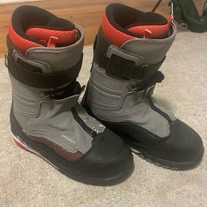 Vans Hi-Country and Hellbound Snowboard Boot